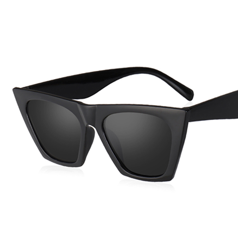 New-Square-Sunglasses-Women-Black-Cat-Eye-Brand-Designer-Sun-Glasses-Female-Travel-Driver-Gradient-Fashion-1